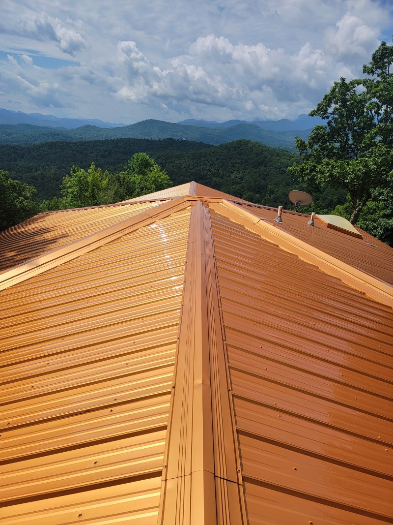 Franklin, NC Metal Roof Cleaning and House Wash