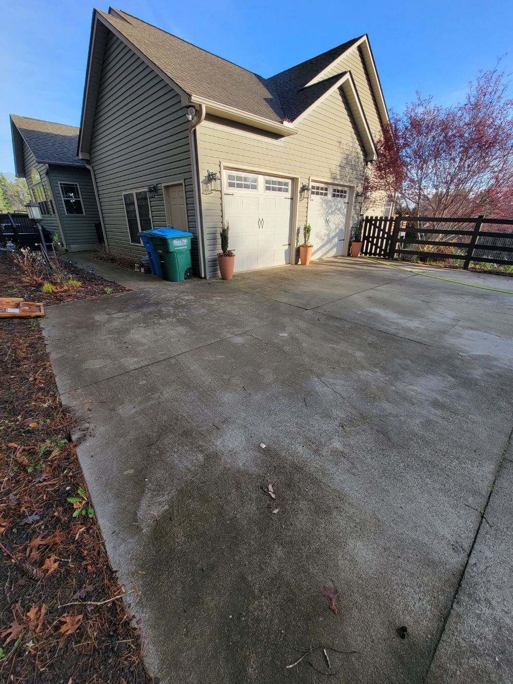 House Wash, Deck Wash, and Driveway Cleaning in Jupiter, NC