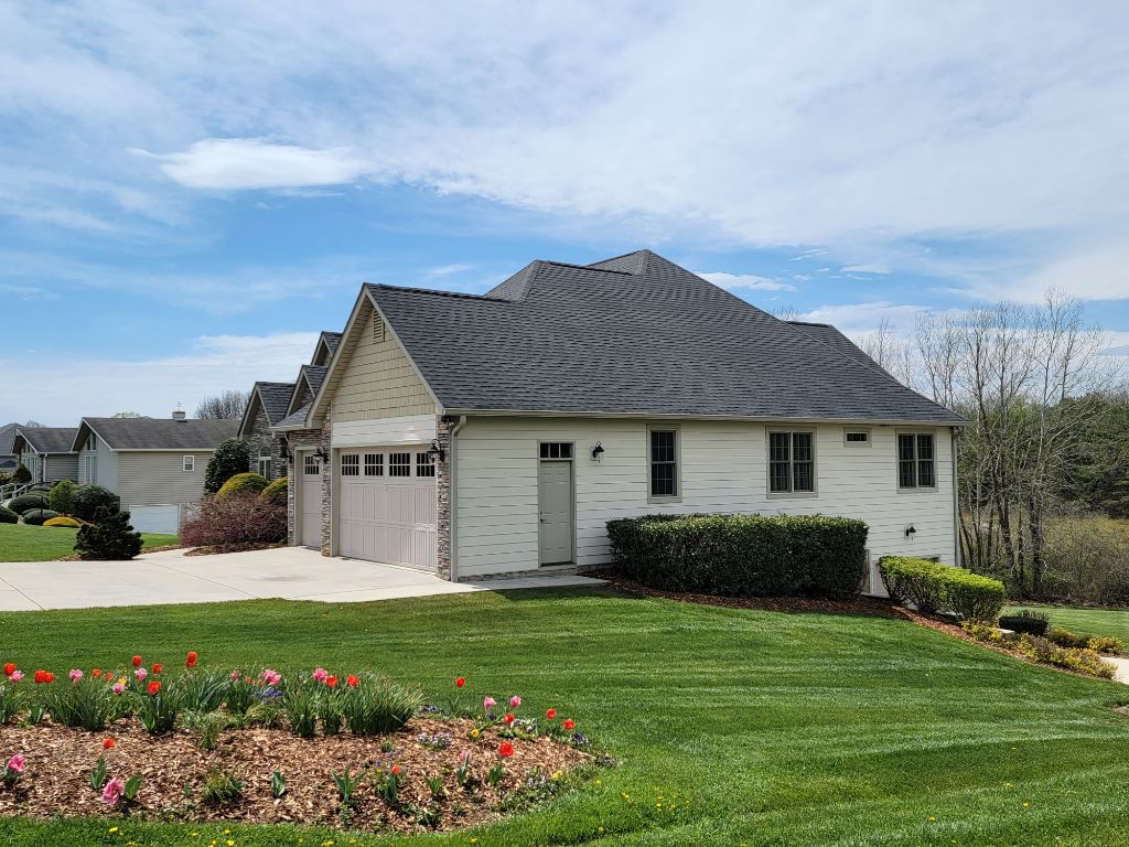 Roof Cleaning, House Wash, and Concrete Cleaning in Weaverville, NC